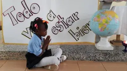 Una escuela de niñas frente a la pandemia Una escuela de niñas frente a la pandemia