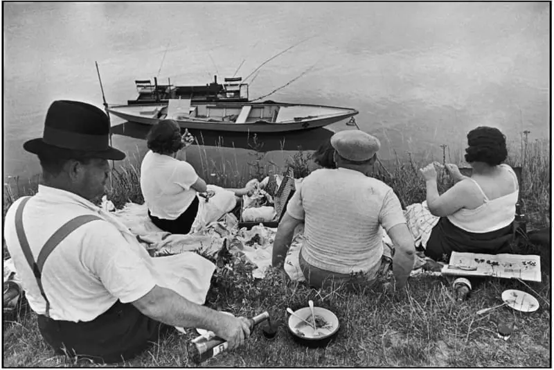 Qué arte tomarse un vino al aire libre